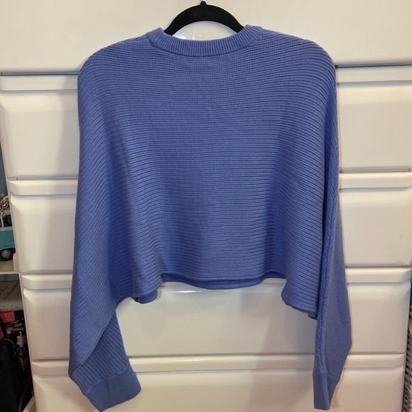 100% Merino Wool Wilfred Crop Knit Top - Picture 4 of 4